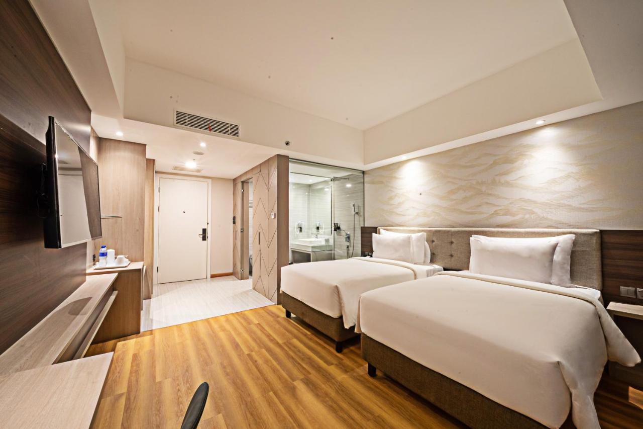 Platinum Hotel Tunjungan Σουραμπάγια Εξωτερικό φωτογραφία
