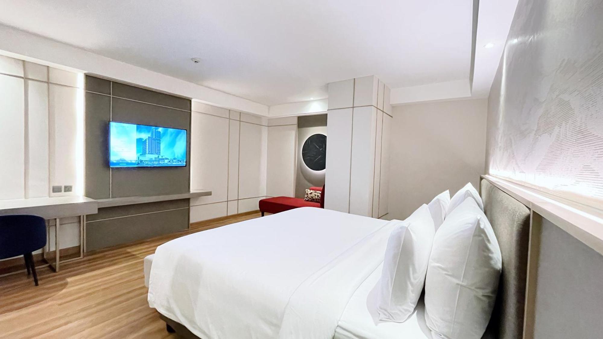Platinum Hotel Tunjungan Σουραμπάγια Εξωτερικό φωτογραφία