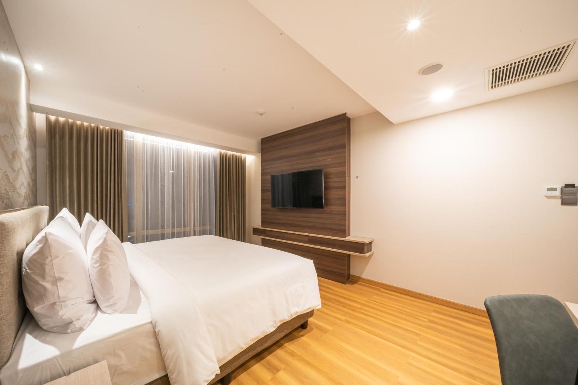 Platinum Hotel Tunjungan Σουραμπάγια Εξωτερικό φωτογραφία