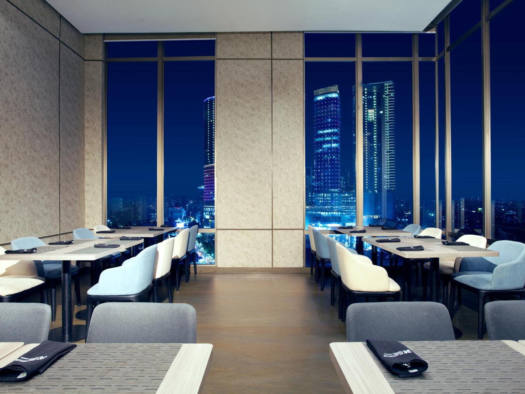 Platinum Hotel Tunjungan Σουραμπάγια Εξωτερικό φωτογραφία
